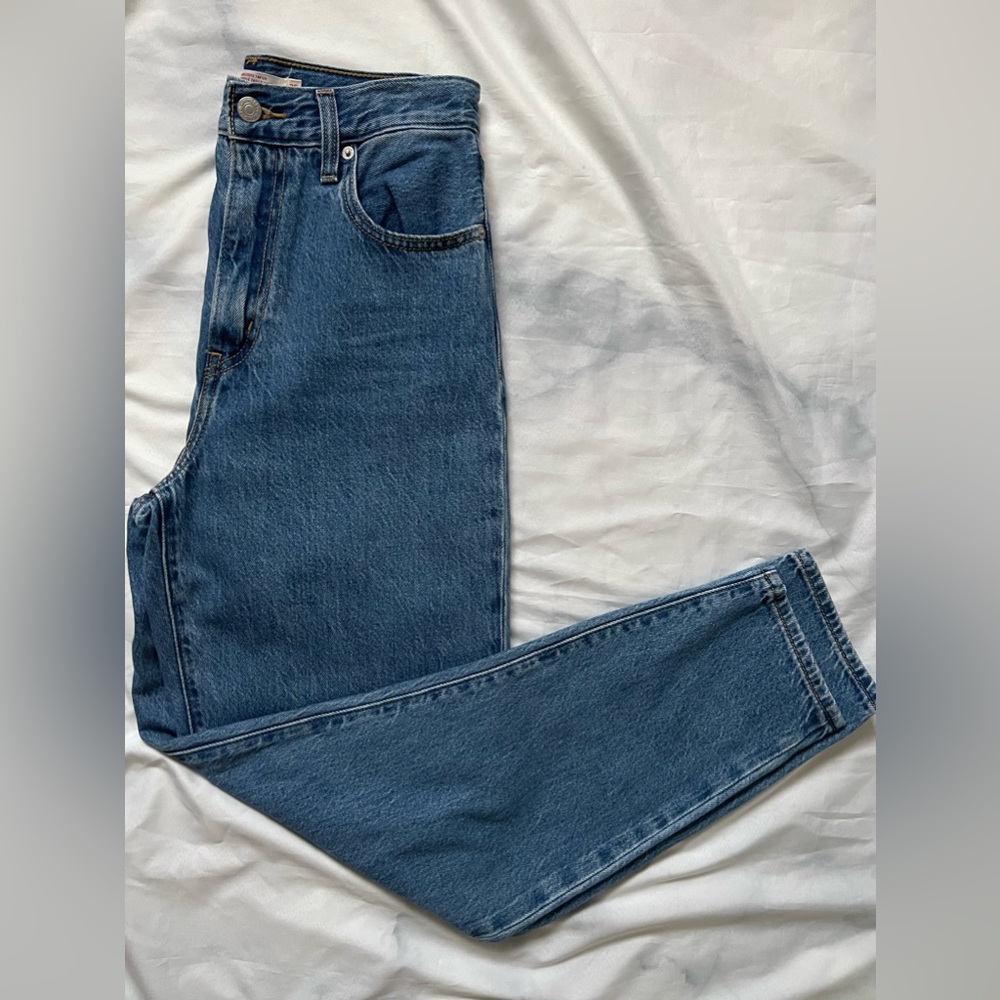 Levi’s High Loose Taper Jean